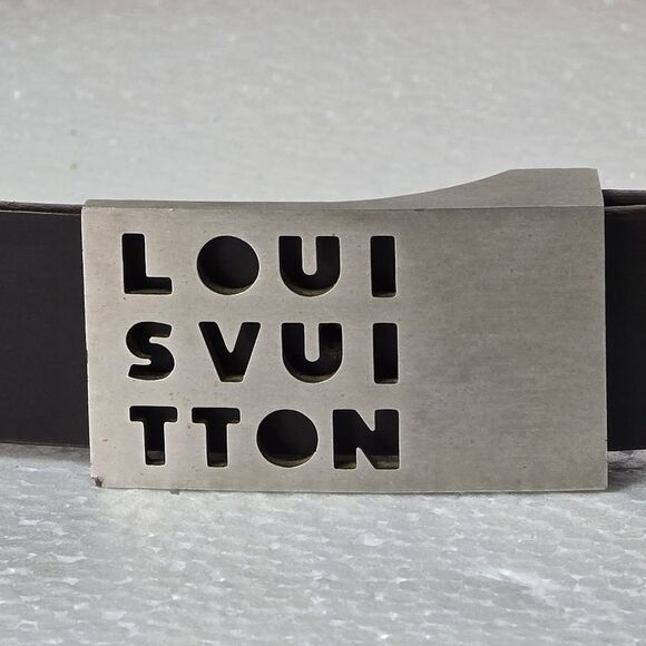 LOUIS VUITTON Ceinture Dark Brown Leather Silver-toned LV Logo Buckle Belt - Picture 2 of 8